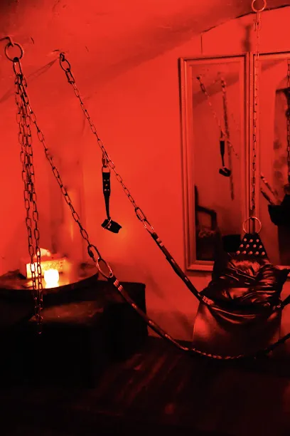 Image de Cris et Chuchotements